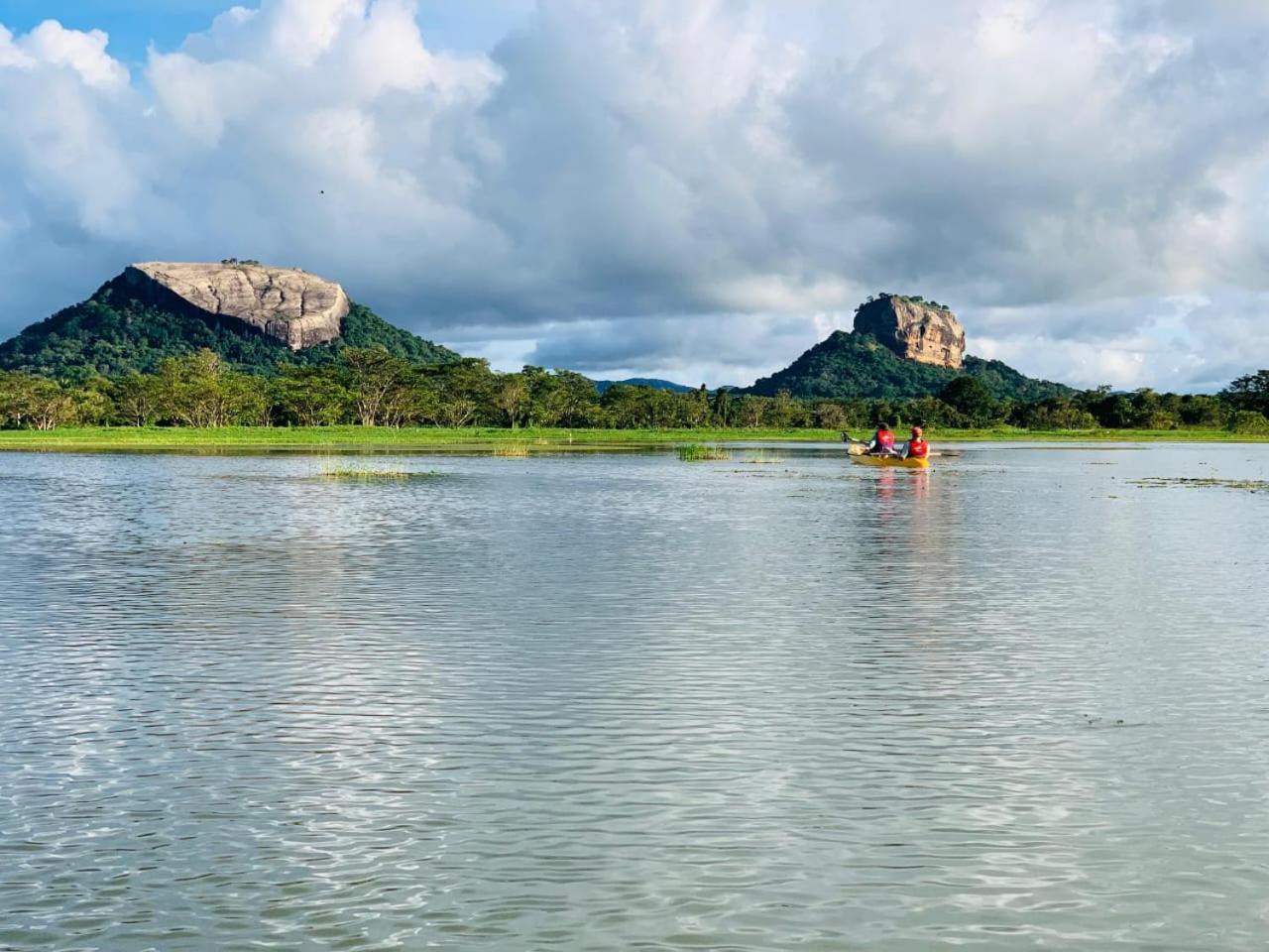 Sigiri Saat Cabana Sigiriya Bagian luar foto