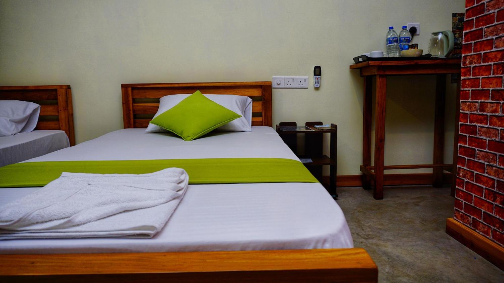 Sigiri Saat Cabana Sigiriya Bagian luar foto